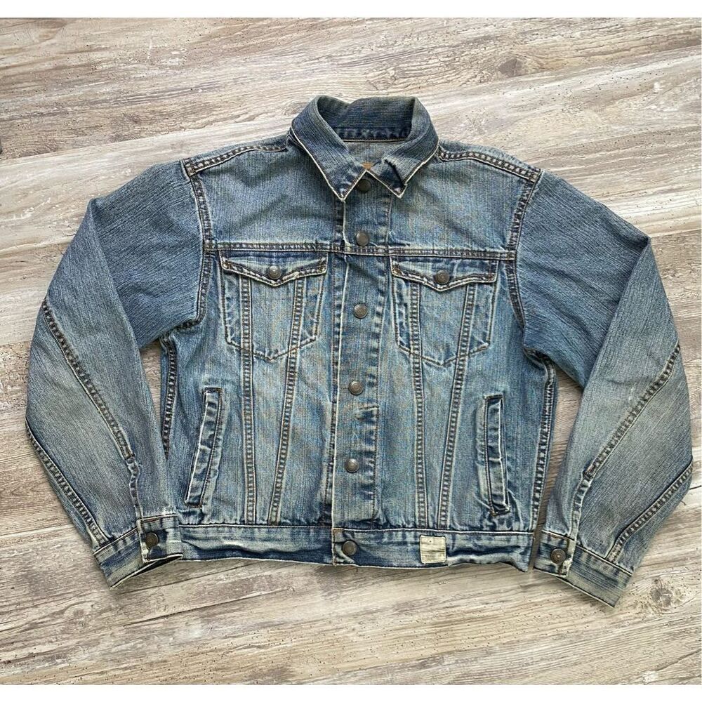 EUC Abercrombie Juniors Jean Jacket Size Lg